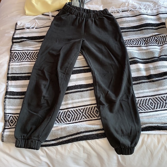 💚🖤 BRANDY ROSA SWEATPANTS🖤💚 - Picture 4 of 4